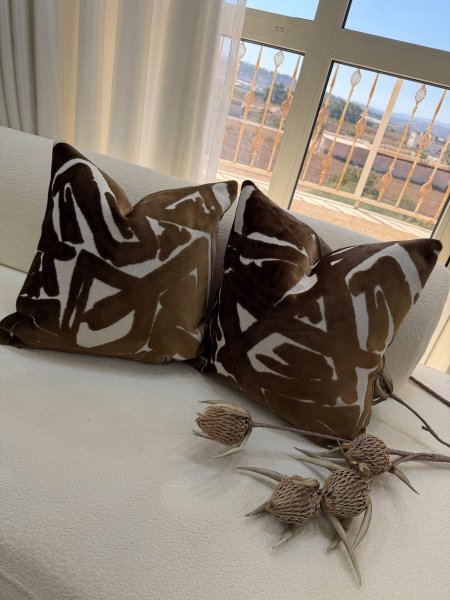mirala cushion