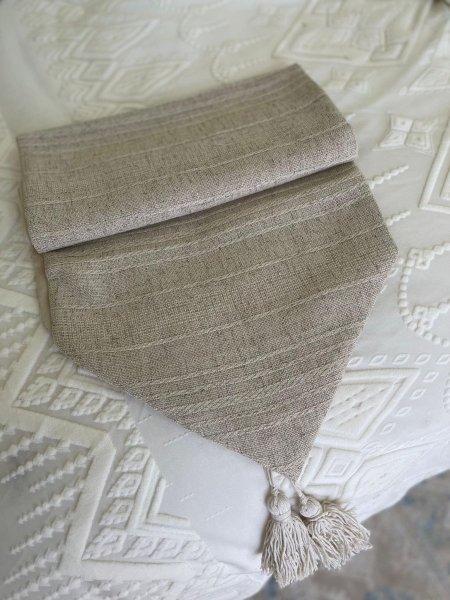 رنر طاولة كتان